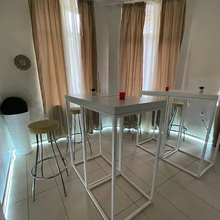 Kouzmanovs_guesthouse *